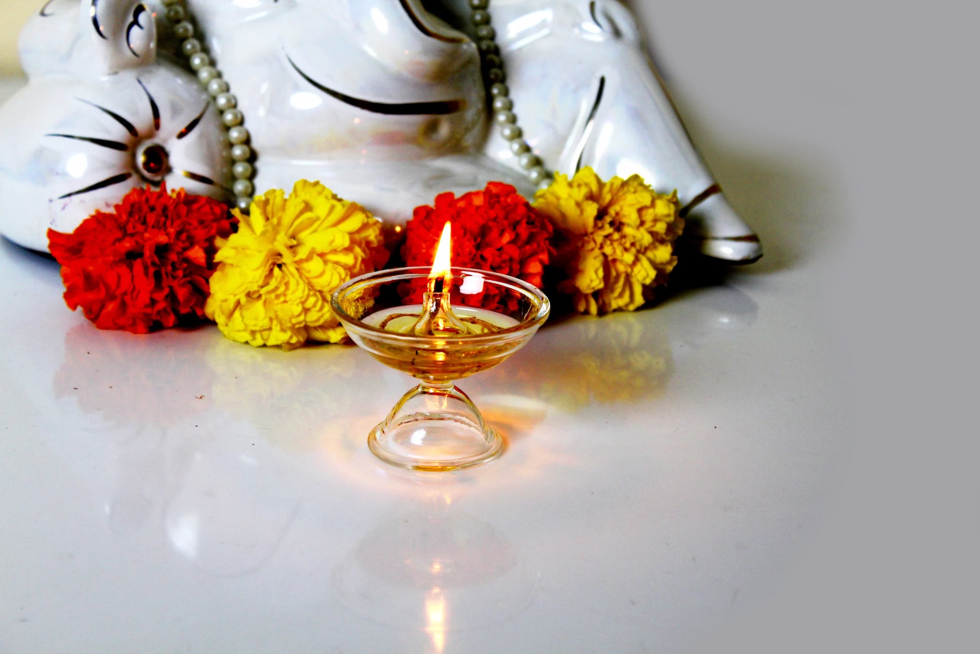 VERTIS GLASS DIYA CENTER WICK FLAMEPROOF MEDIUM